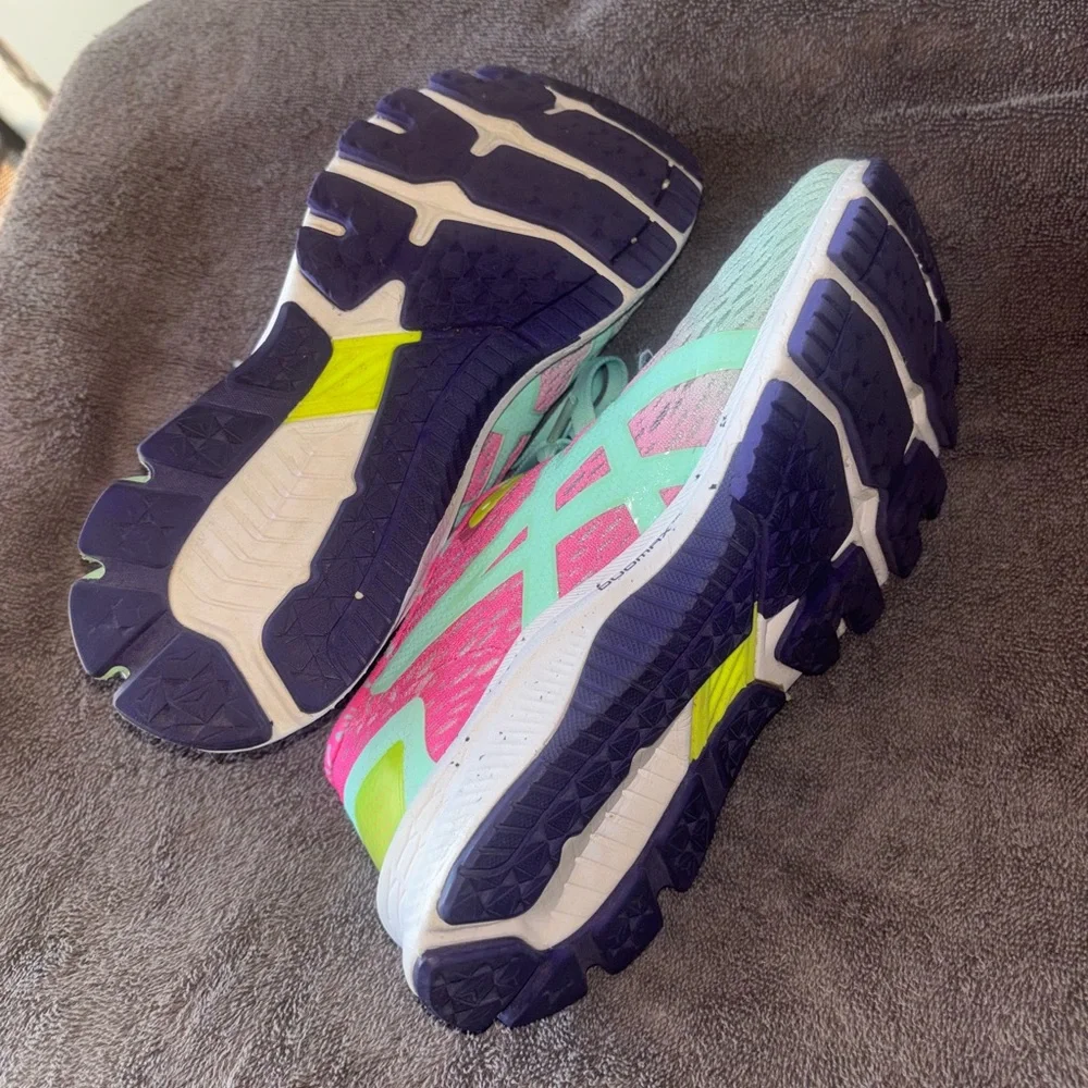 ASICS GT-1000 running shoes size 6.5 - Picture 6 of 6